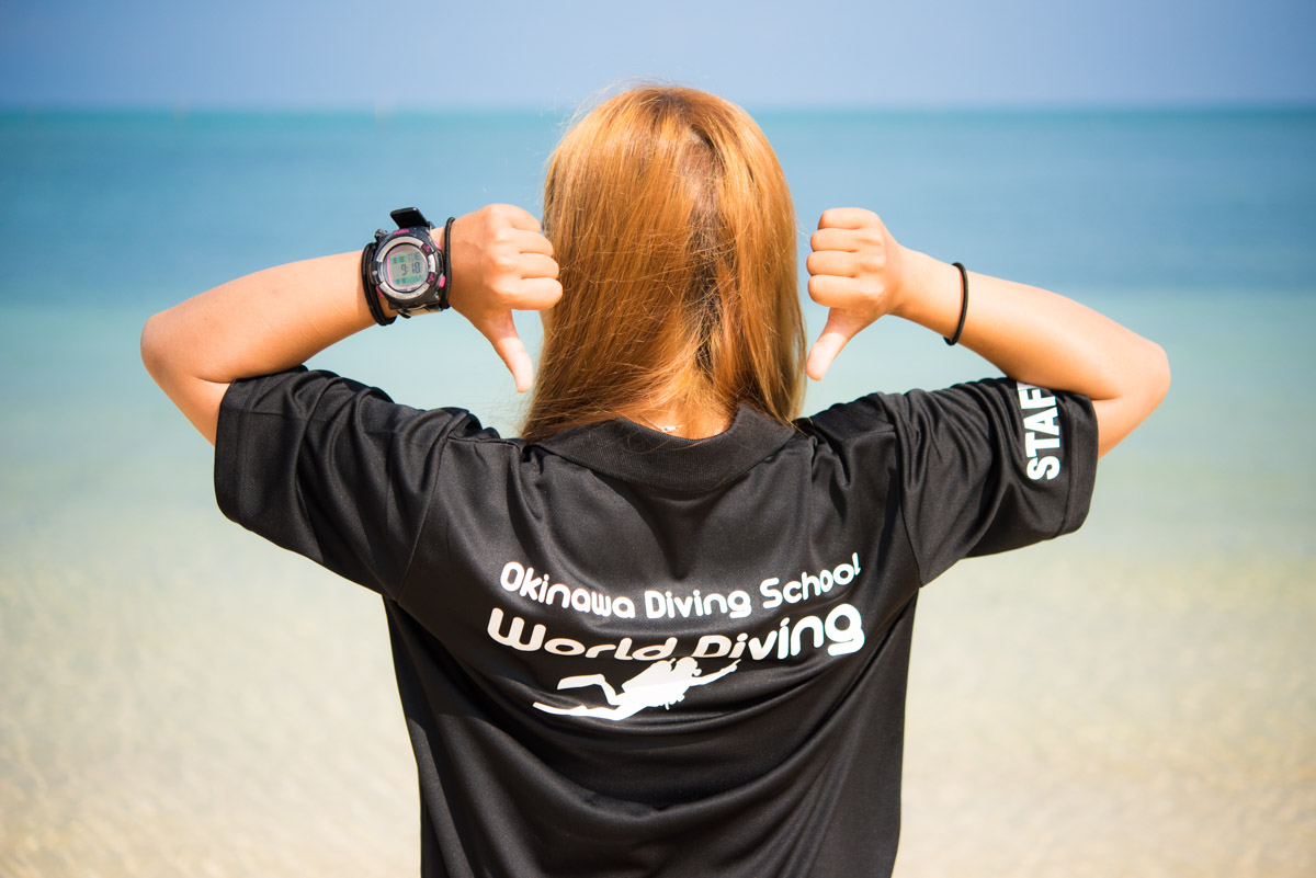 沖縄恩納村のダイビングライセンスはワールドダイビング【一人でも安心！】
